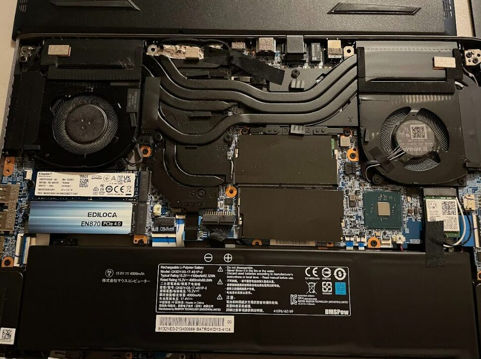 ゲーミングノートPC内部